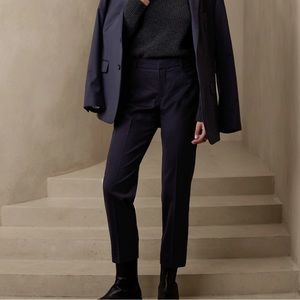 EUC. Banana Republic SIENA SLIM ITALIAN WOOL ANKLE PANT, 20L in Navy.